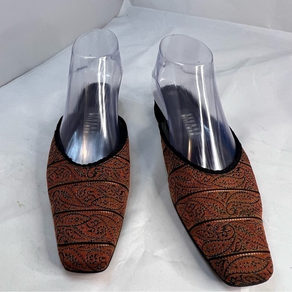 STUART WEITZMAN Beautiful Embroidered Jacquard Slippers - Picture 9 of 11